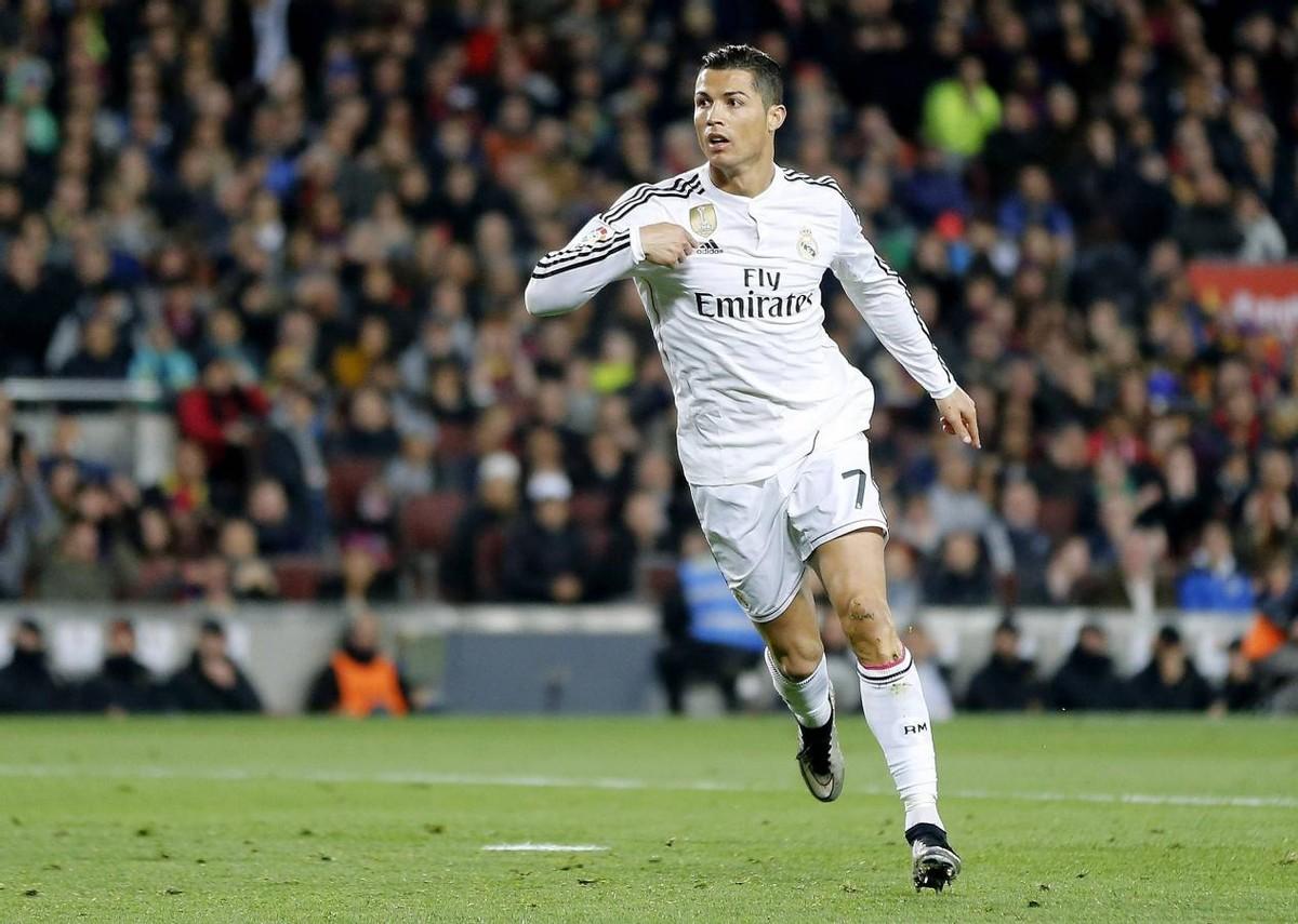 星空体育-C罗在切尔西比赛中反败为胜，重返赛场引发热议！