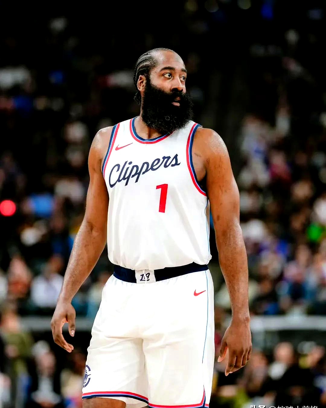 星空体育-哈登连续七场比赛得分超过败北，快船不断突破！