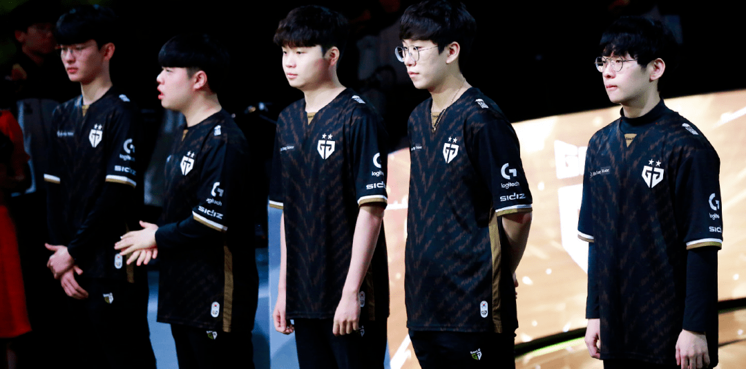 星空体育-关于Uzi关键节点出色防守，MAD带队取胜！的信息