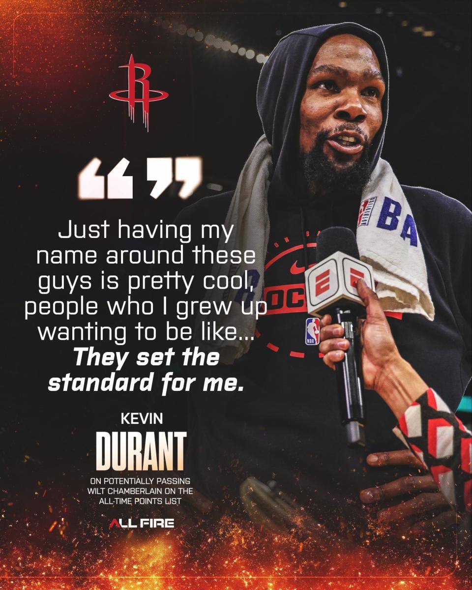 星空体育-杜兰特回归赛场，挺进下一轮首场状态亮眼，西班牙队观众沸腾！的简单介绍